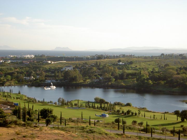 Altavista Benahavis - Luxury villas with mountain and sea views in Benahavis