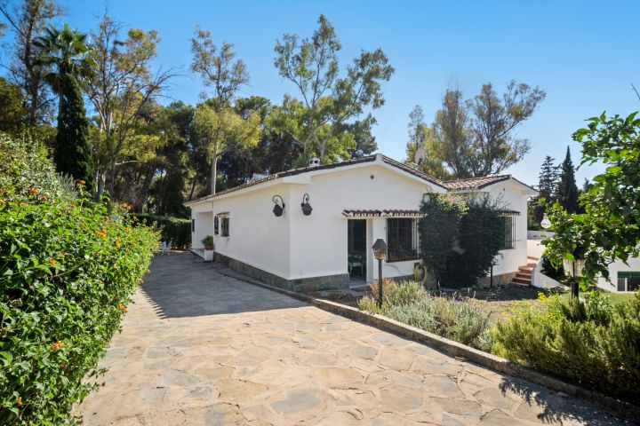 La Merced 16 - Charming Andalusian style home located in Marbella Center