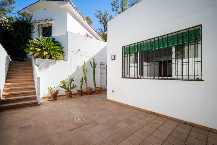 La Merced 16 - Charming Andalusian style home located in Marbella Center