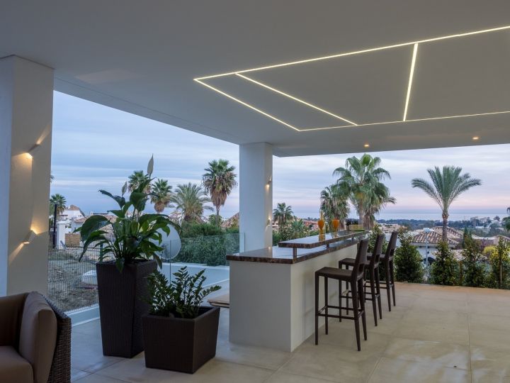 Modern villas for sale in la Alqueria, Benahavis - Charming Home with Top-Tier Finishes in La Alqueria