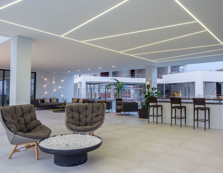 Modern villas for sale in la Alqueria, Benahavis - Charming Home with Top-Tier Finishes in La Alqueria