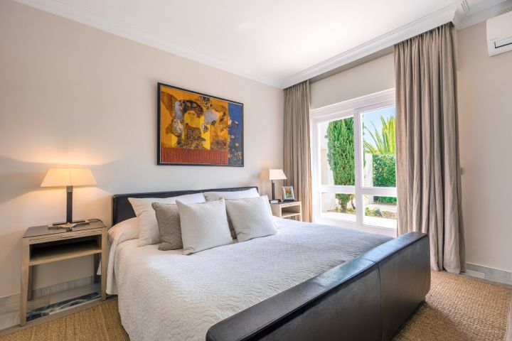 Casiopea 101 - Luxury Property with Modern Design in Los Naranjos