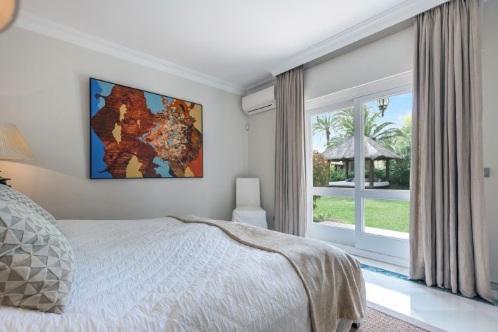 Casiopea 101 - Luxury Property with Modern Design in Los Naranjos