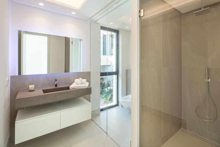 Anamaya 5 - Contemporary Home with Incredible Sea Views