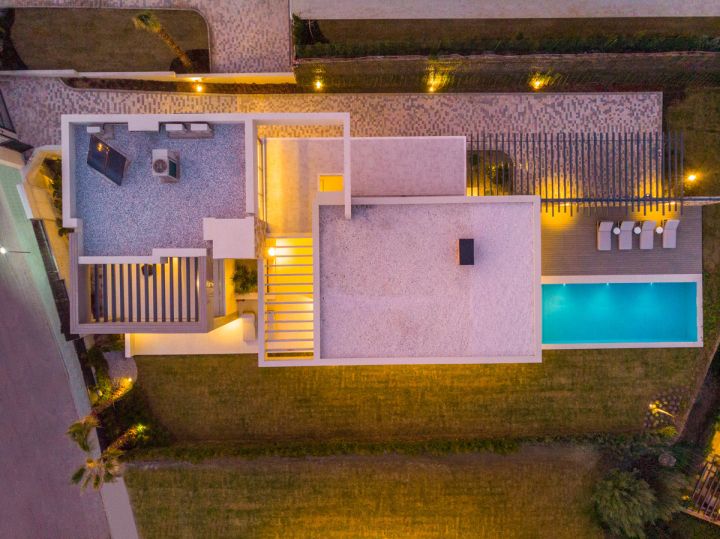 Anamaya 5 - Contemporary Home with Incredible Sea Views