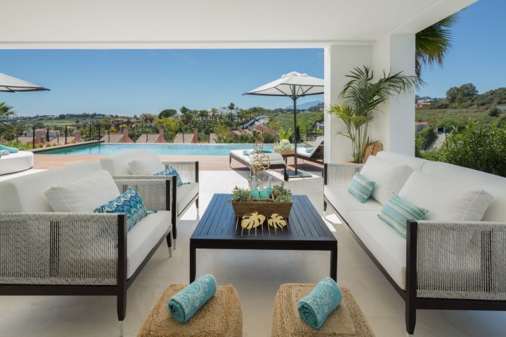 Los Olivos 4 - Contemporary Frontline Golf Proeprty in Nueva Andalucia