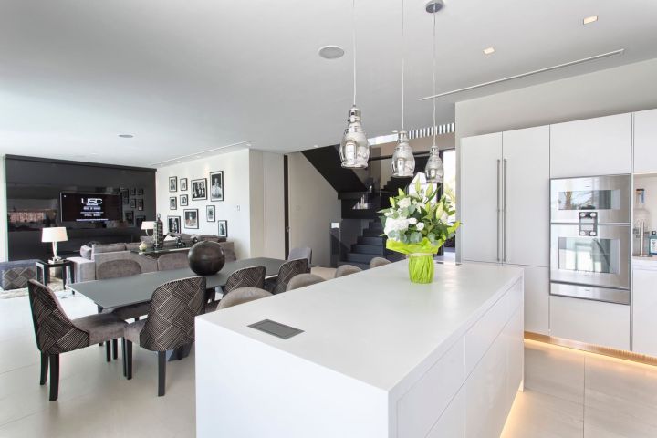 Nagüeles 27 - Spacious Villa with Contemporary Design