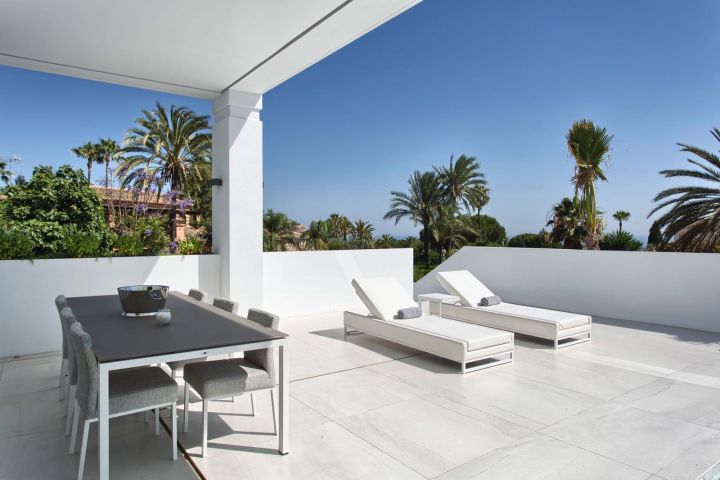 Nagüeles 27 - Spacious Villa with Contemporary Design