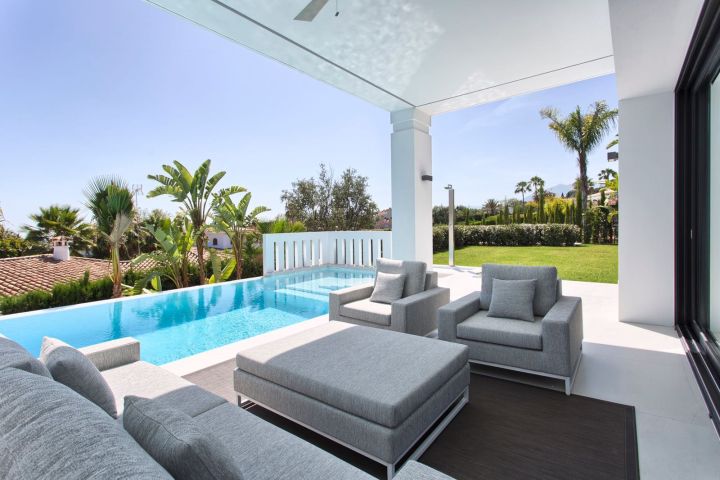 Nagüeles 27 - Spacious Villa with Contemporary Design