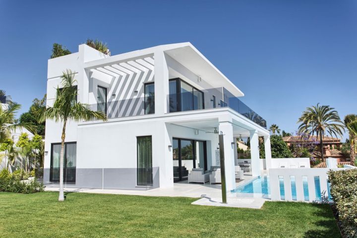 Nagüeles 27 - Spacious Villa with Contemporary Design