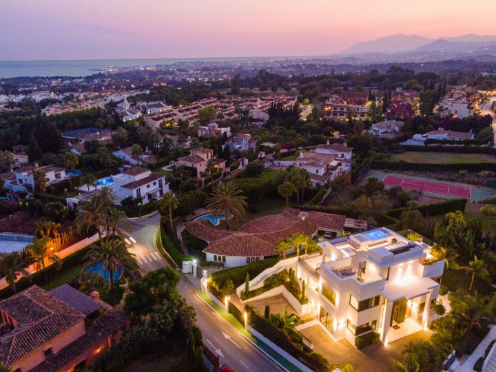 Nagüeles 27 - Spacious Villa with Contemporary Design