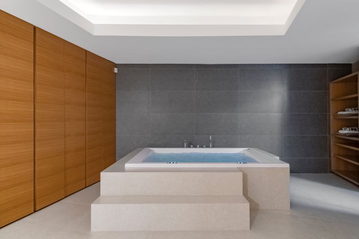 Villa Costabella - Primera línea de playa en Marbella