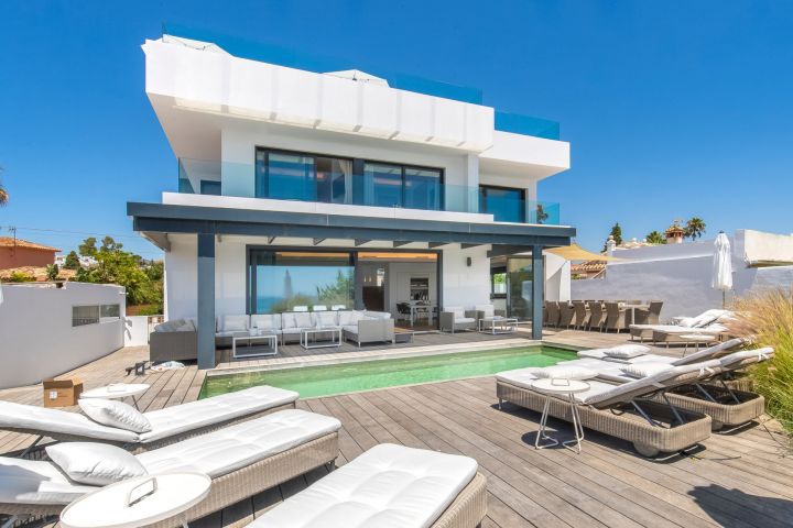 Villa Costabella - Primera línea de playa en Marbella