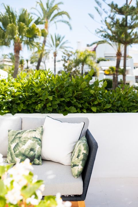 Ground Floor Apartment med 3 sovrum och 3 badrum - Maison contemporaine au design moderne à Alhambra del Mar