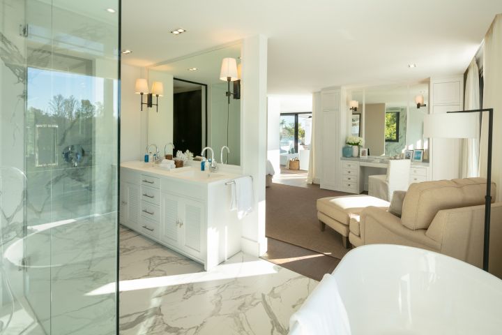 Villa Elba - Home with Andalusian Charm in Los Naranjos Golf