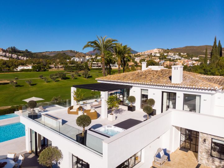Villa Elba - Home with Andalusian Charm in Los Naranjos Golf