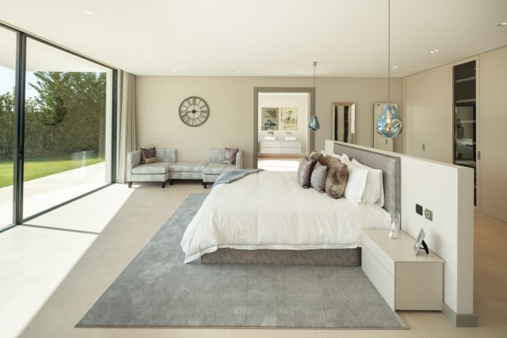 Madroñal 2 - Spacious Modern Home Frontline Golf