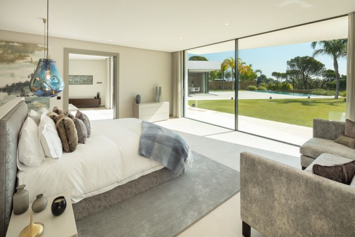 Madroñal 2 - Spacious Modern Home Frontline Golf