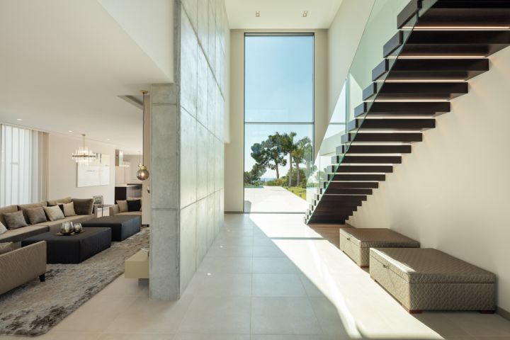 Madroñal 2 - Spacious Modern Home Frontline Golf