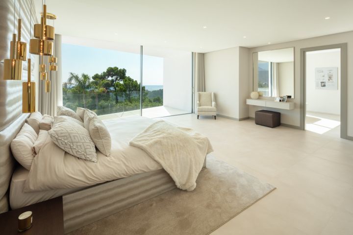 Madroñal 2 - Spacious Modern Home Frontline Golf