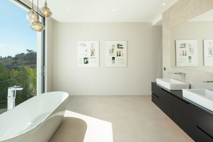 Madroñal 2 - Spacious Modern Home Frontline Golf