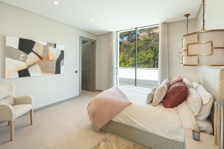 Madroñal 2 - Spacious Modern Home Frontline Golf