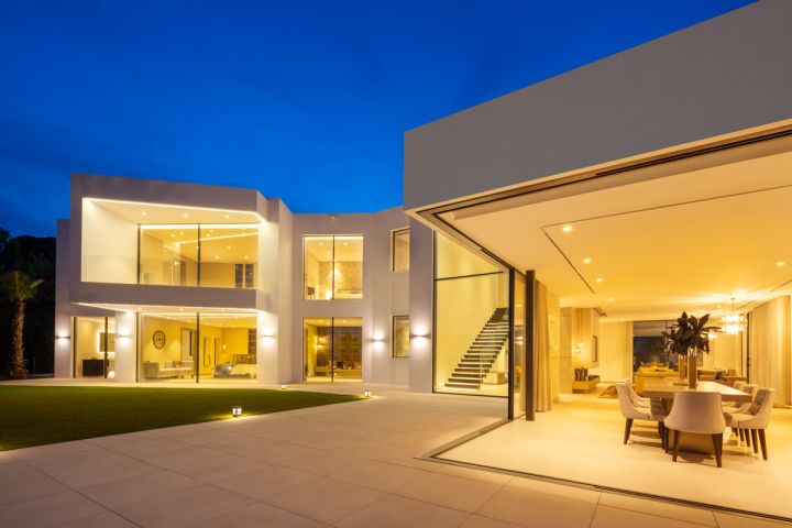 Madroñal 2 - Spacious Modern Home Frontline Golf