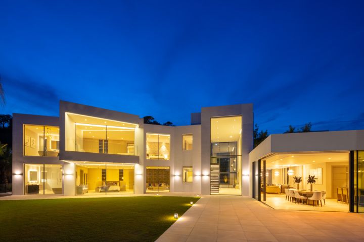 Madroñal 2 - Spacious Modern Home Frontline Golf