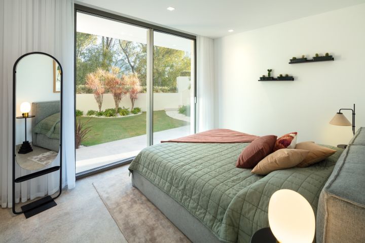 Villa con 5 dormitorios y 5 baños - Casa moderna a medida con diseño moderno