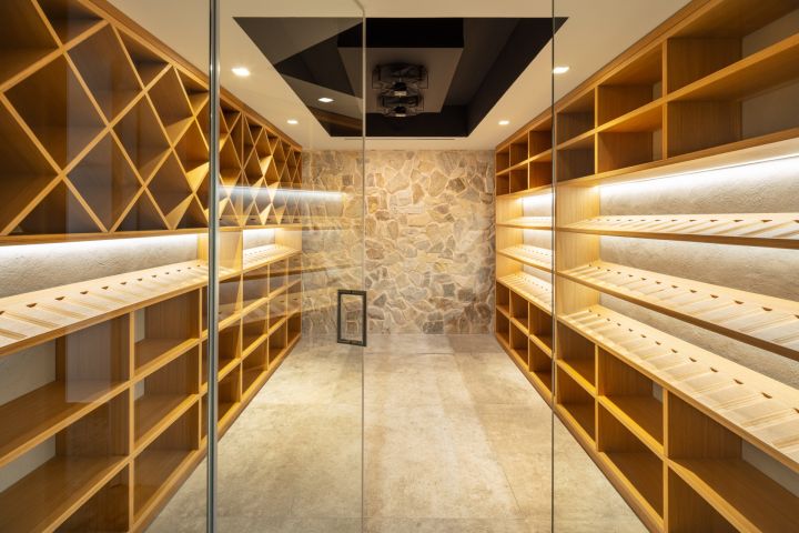 Villa con 5 dormitorios y 5 baños - Casa moderna a medida con diseño moderno