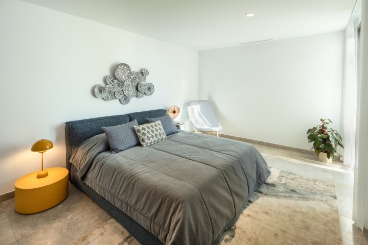 Villa con 5 dormitorios y 5 baños - Casa moderna a medida con diseño moderno