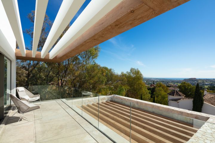 Villa con 5 dormitorios y 5 baños - Casa moderna a medida con diseño moderno