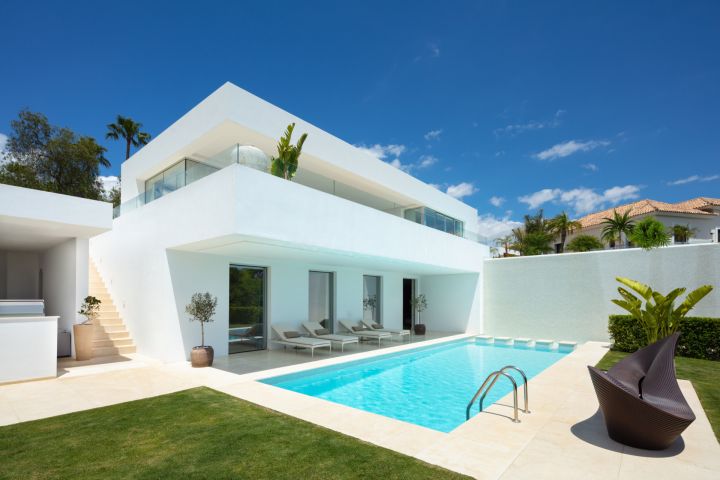 La Quinta 106 - Modern Elegant Villa in a Gated Community