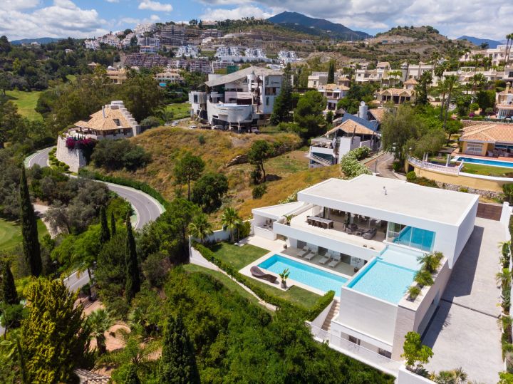 La Quinta 106 - Modern Elegant Villa in a Gated Community