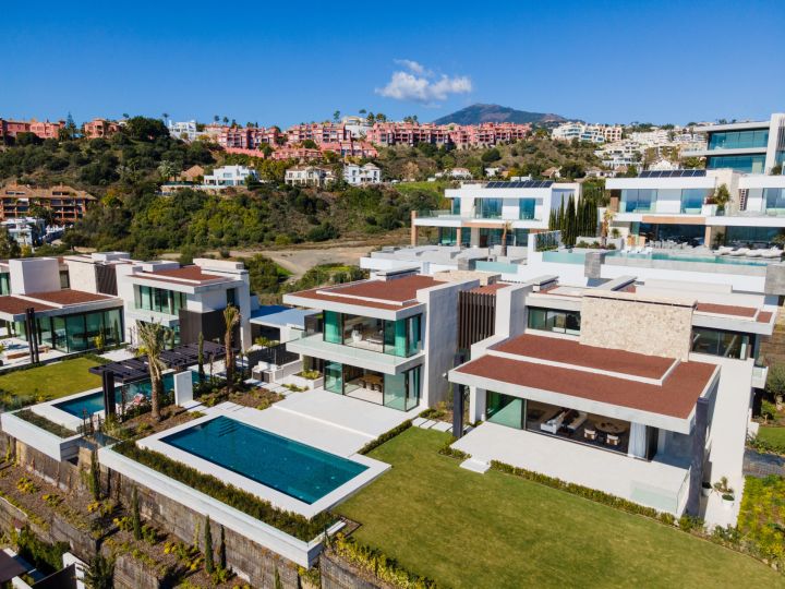 The Hills 9 - Elegant Luxury Property with a Prime Location