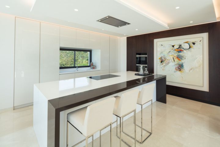 La Quinta 27 - Modern Contemporary Property with Andalusian Charm in La Quinta