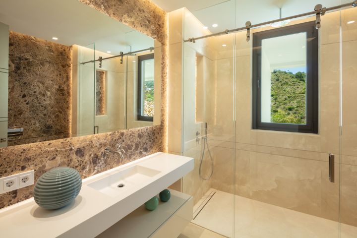 La Quinta 27 - Modern Contemporary Property with Andalusian Charm in La Quinta