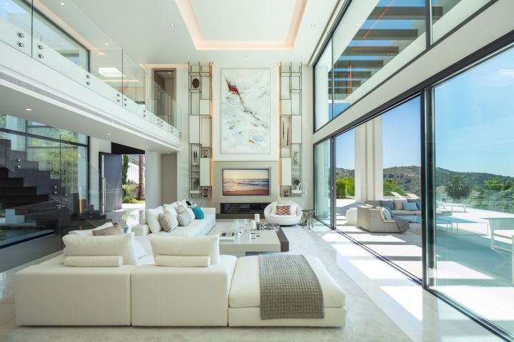 La Quinta 27 - Modern Contemporary Property with Andalusian Charm in La Quinta