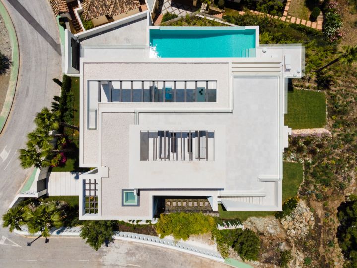 La Quinta 27 - Modern Contemporary Property with Andalusian Charm in La Quinta