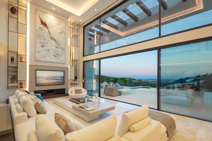 La Quinta 27 - Modern Contemporary Property with Andalusian Charm in La Quinta