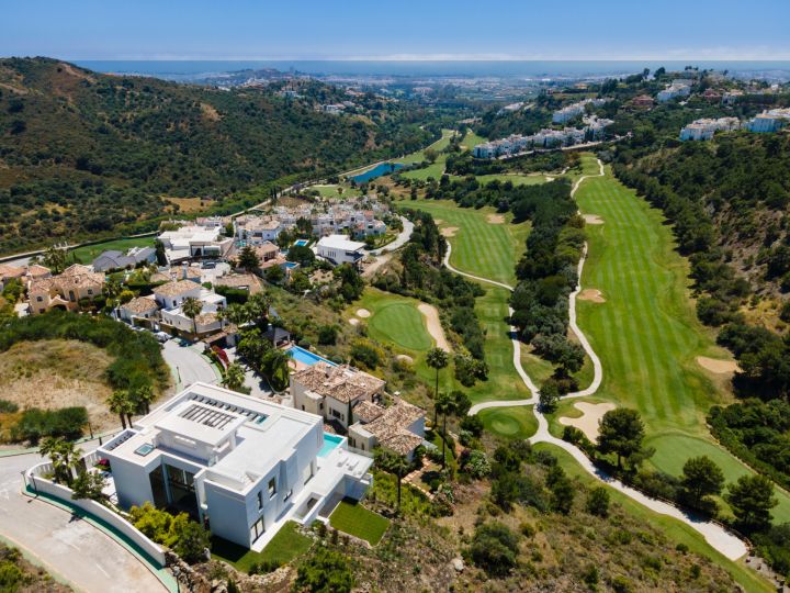 La Quinta 27 - Modern Contemporary Property with Andalusian Charm in La Quinta