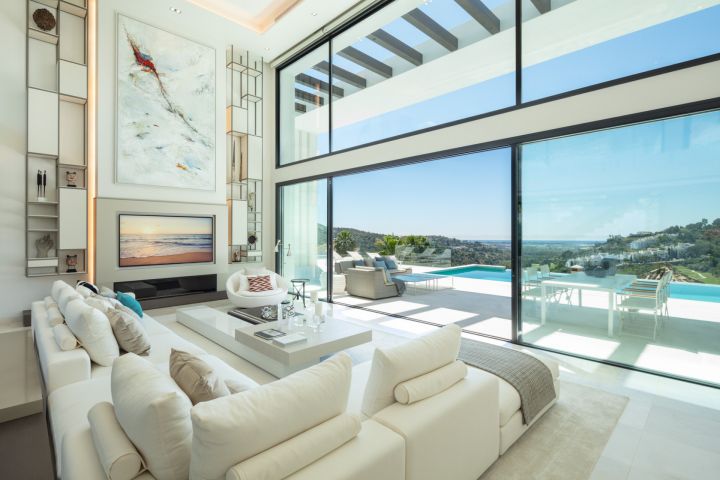 La Quinta 27 - Modern Contemporary Property with Andalusian Charm in La Quinta