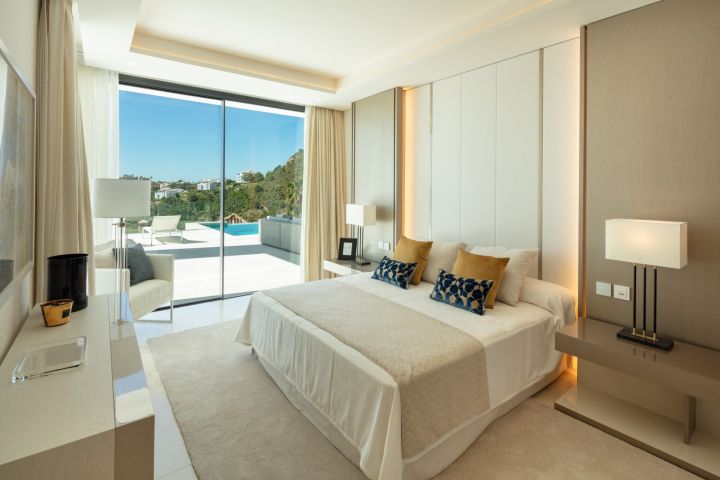 La Quinta 27 - Modern Contemporary Property with Andalusian Charm in La Quinta