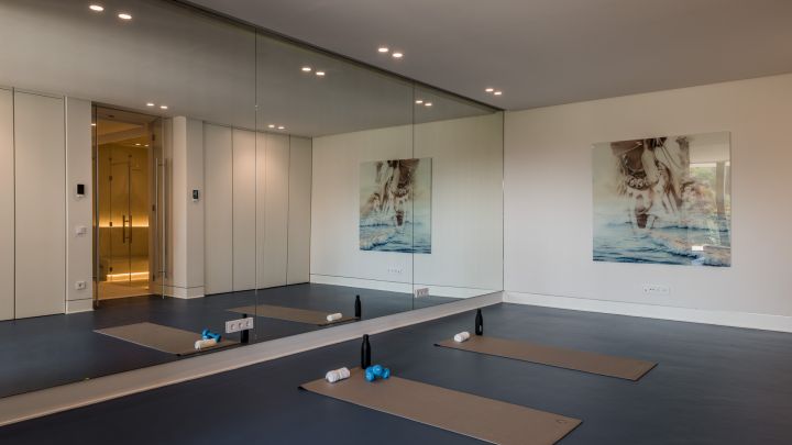 Casa Varanda - Charming Modern Home with Top-Tier Finishes