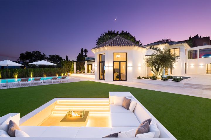 Villa Alaya - Unique Villa in Nueva Andalucía