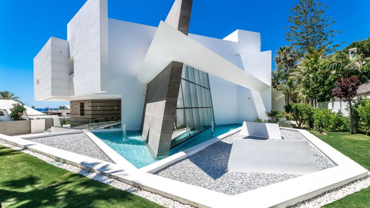 Villa Saphire - Obras maestras arquitectónicas en Los Monteros