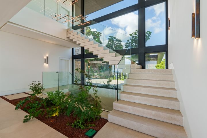 Casa Orquidea - Luxury Villa with Incredible Views in El Herrojo