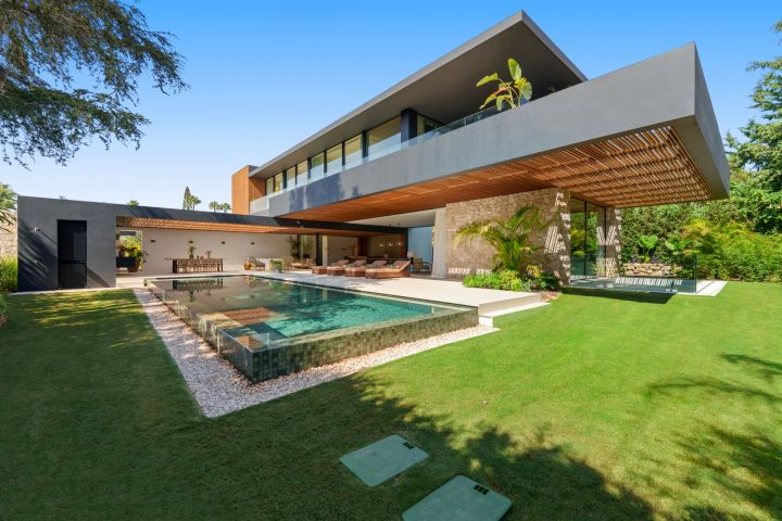 Casa Piemonte - Sophisticated villa with Mediterranean charm