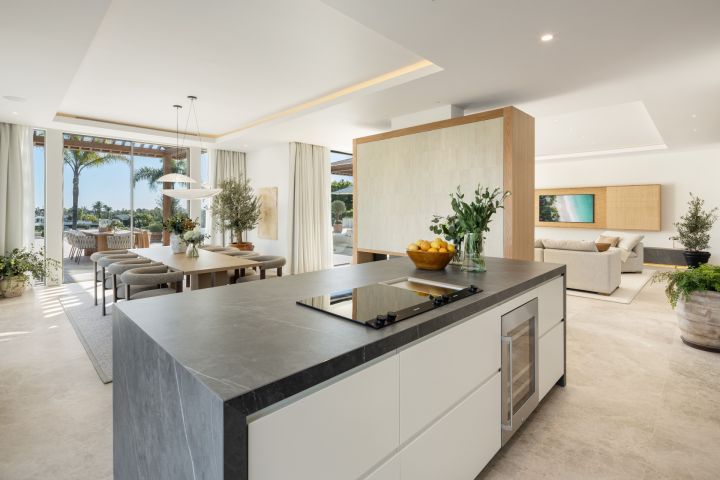 Villa Olivia - Luxurious Property with Panoramic Views