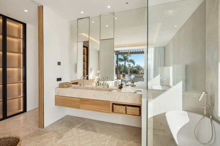 Villa Olivia - Luxurious Property with Panoramic Views